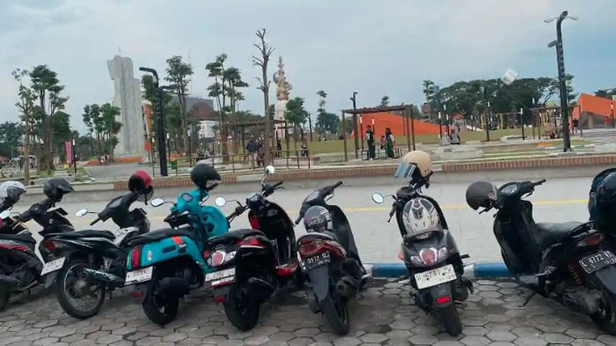 Parkir Alun-alun Sidoarjo Kini Pakai QRIS, ini Daftar Lokasi dan Tarifnya