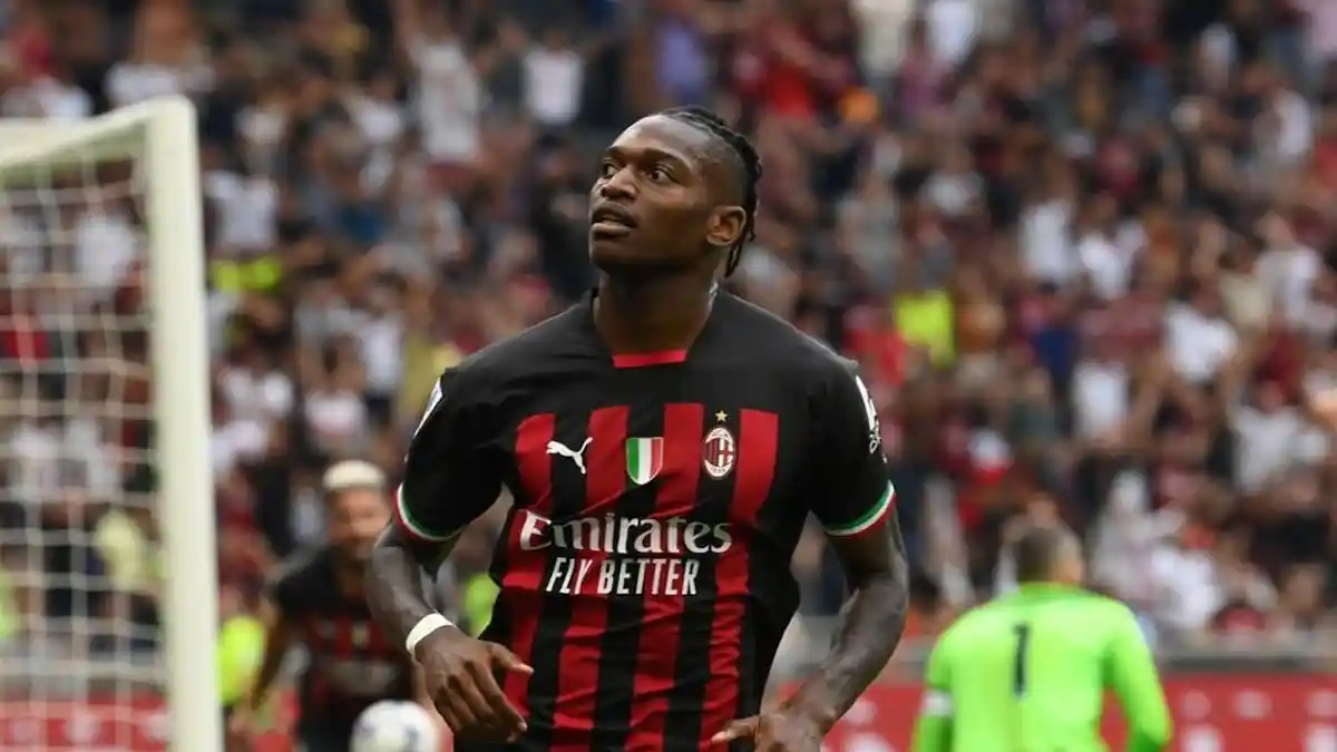 Berapa Harga yang Diminta AC Milan Jika PSG Ingin Datangkan Rafael Leao?