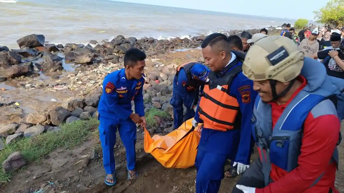 Mayat Perempuan Bercelana Merah Ditemukan di Pantai Ujung Ori Indramayu