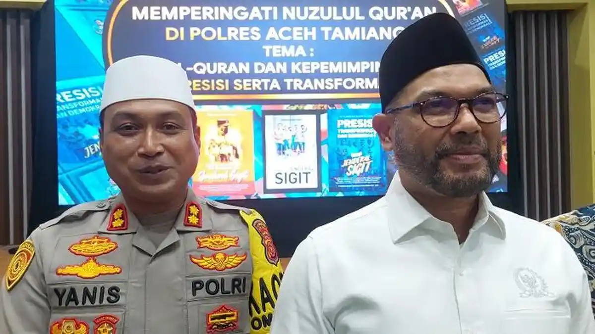 Buku Jenderal Sigit Diluncurkan, Kapolres Aceh Tamiang Orang Pertama yang Menerima