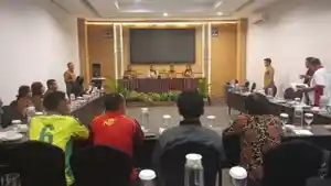 Rapat-Pengurus-Kriket-Kota-Kupang-untuk-mematangkan-persiapan.jpg