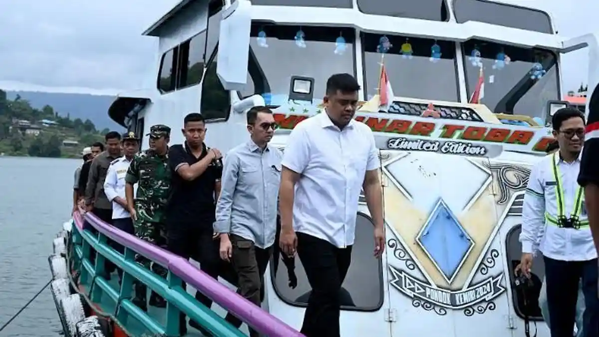 Periksa Kesiapan Kapal di Pelabuhan Ajibata, Bobby Nasution Sebut Masih Banyak yang Tak Berizin