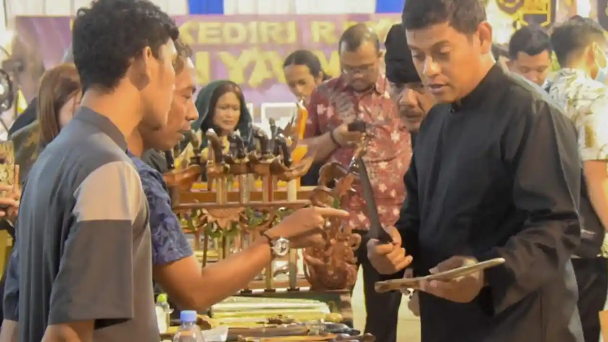 Ratusan Keris Pusaka dan Lukisan Dipamerkan di Mall untuk Edukasi Masyarakat