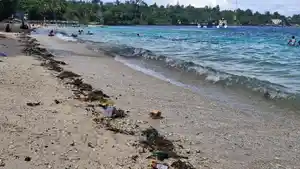 wisata-Pantai-Pasir-Putih-Kabupaten-Manokwari.jpg