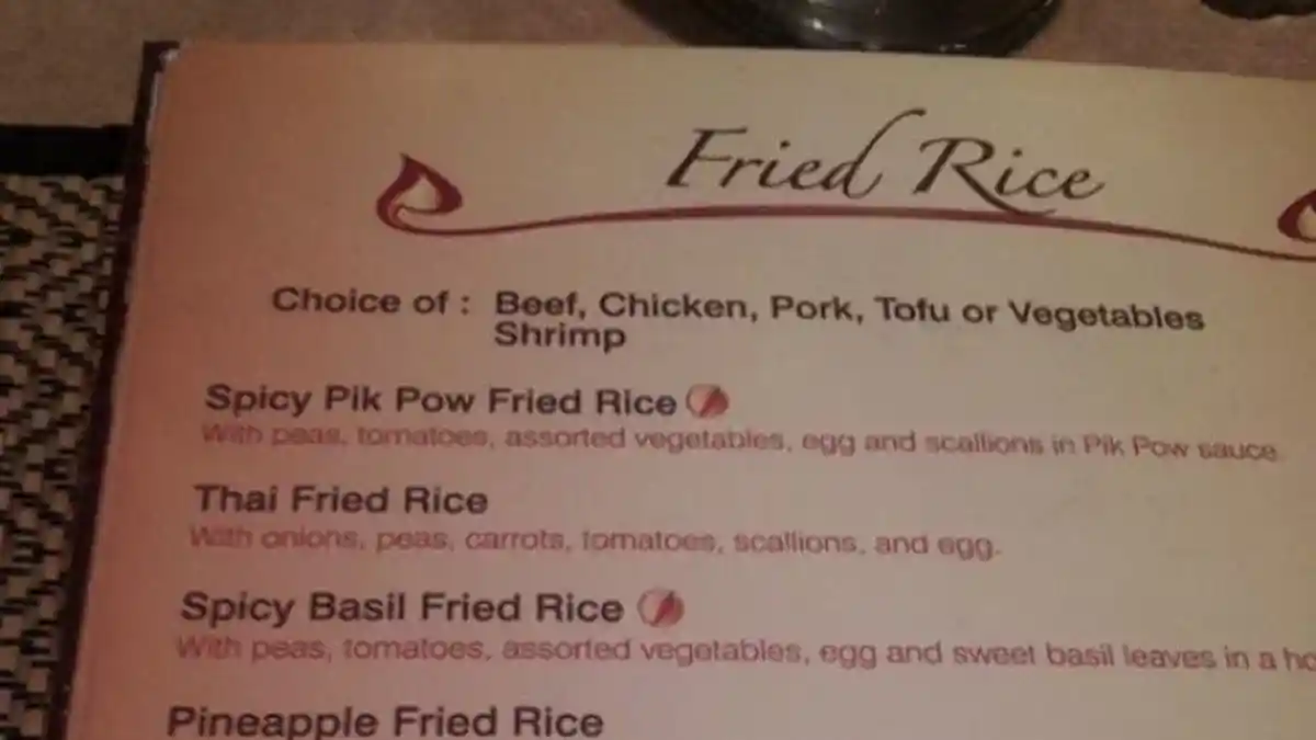 Bikin Heboh, Menu Indonesia Di Restoran Thailand-Amerika Ini Menjual Nasi Koreng!