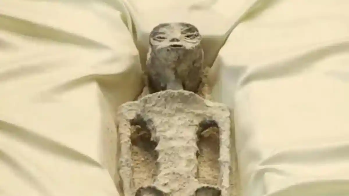 Viral Penampakan 2 Mayat Alien di DPR Meksiko, Bukan Bagian dari Evolusi Manusia