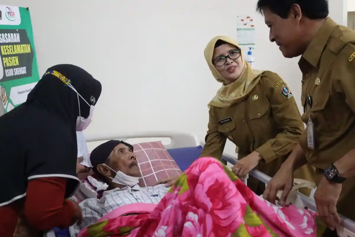 Bupati Mak Rini Lakukan Sidak untuk Jaga Pelayanan Publik di Blitar Pasca Lebaran Berjalan Lancar