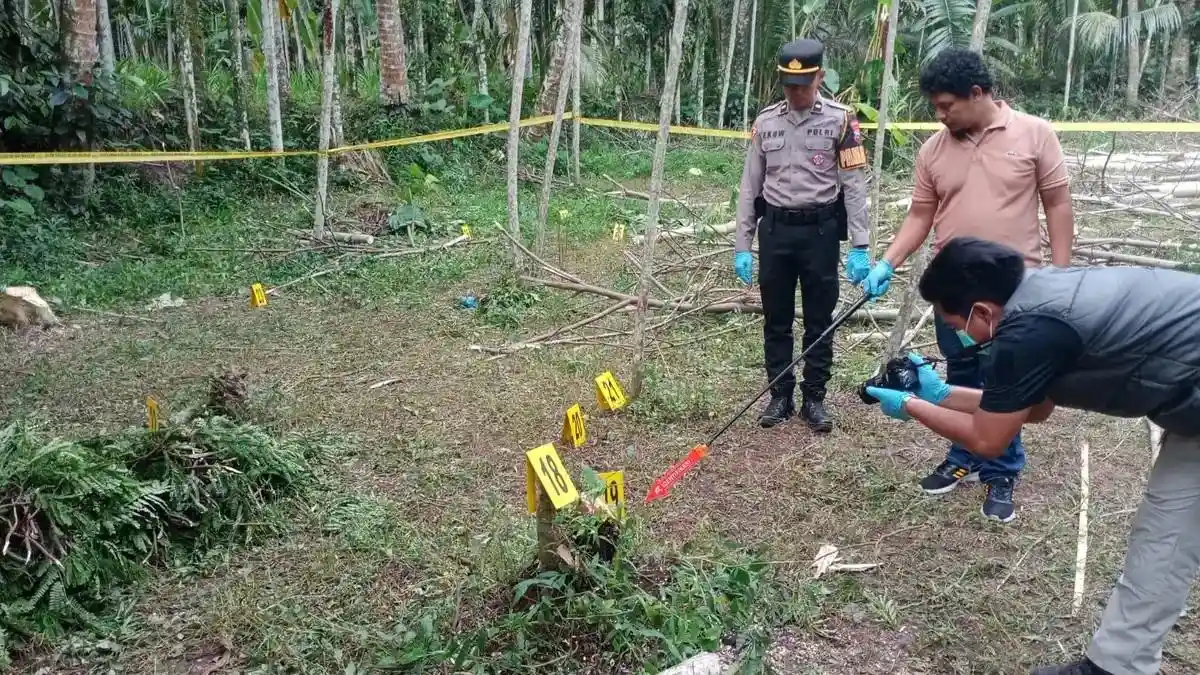 Tukang Ngarit Carok Tuntaskan Dendam Lama: Abdul Tewas, Wasil Kritis