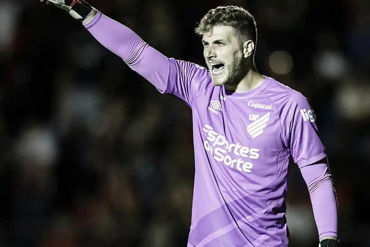 Inter Milan Perlambat Langkah Mereka untuk Merekrut Pejaga Gawang Asal Brasil