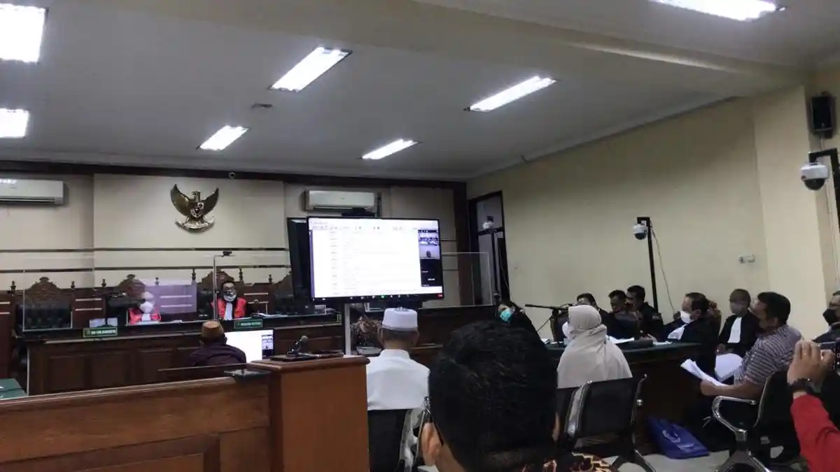 Hakim Itong yang di OTT KPK Jalani Sidang di Tipikor, Pengadilan Kabulkan Permintaan Sidang Offline