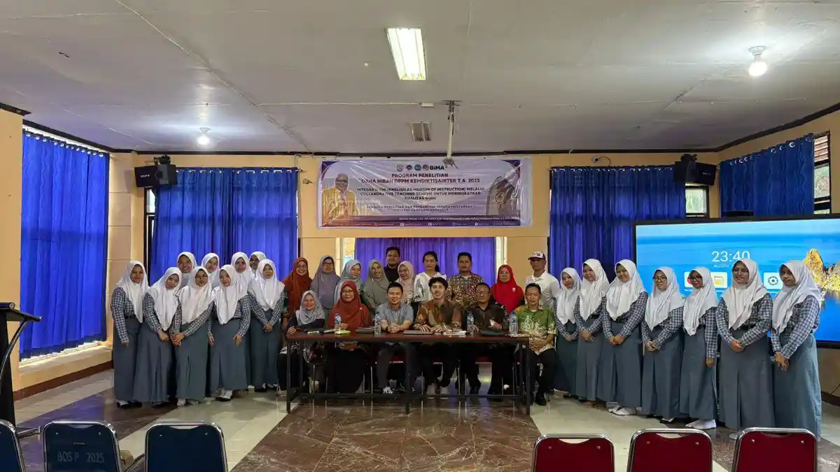 Program EMI Tingkatkan Kemampuan Bahasa Inggris Guru dan Siswa SMA Negeri 5 Gowa