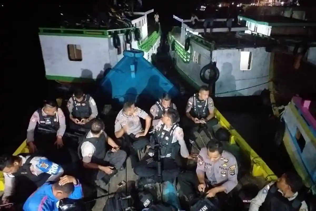 BERITA POPULER: Bentrokan Berdarah Adonara Emir Qatar di Maumere NTT & Wanita Tewas Usai Makan Mie