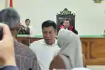 SIDANG-KASUS-UANG-PALSU-Terdakwa-Annar-Sampetoding-jalani.jpg