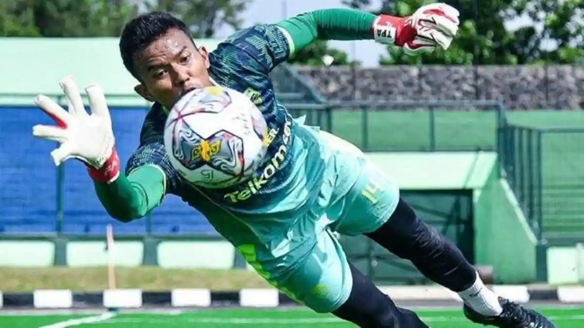 Persib Bandung Bakal Kehilangan 2 Kiper, Teja Paku Alam dan Fitrul Dwi Rustapa