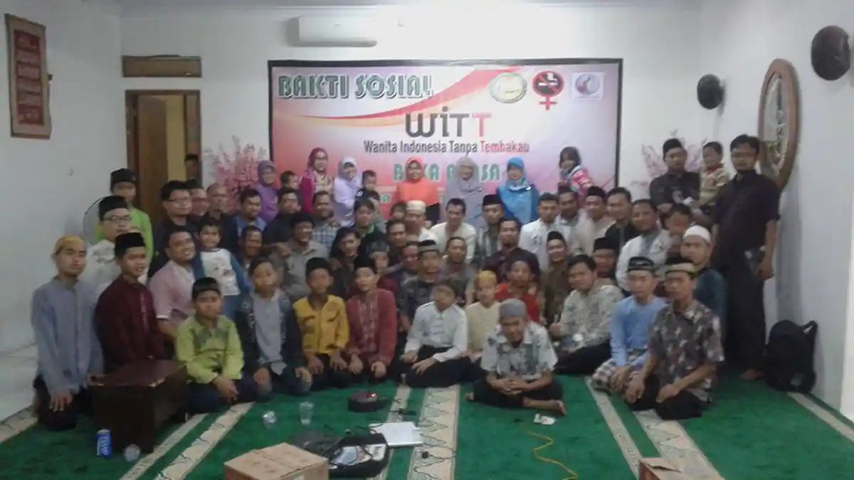 Indahnya Berbagi dalam Kebersamaan di Bukber Alumni Gontor Laviola 2000