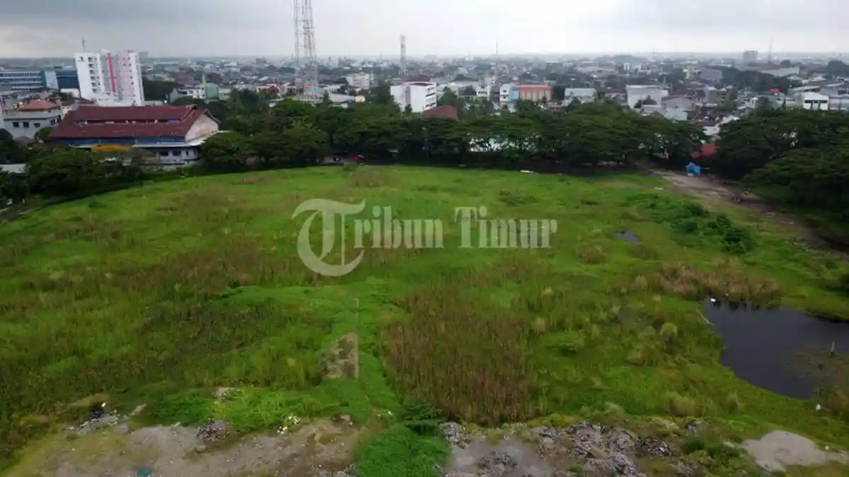 Tahun ini, Proyek Stadion Mattoanging jadi Prioritas Pemprov Sulsel - semakbelukarstadion3.jpg