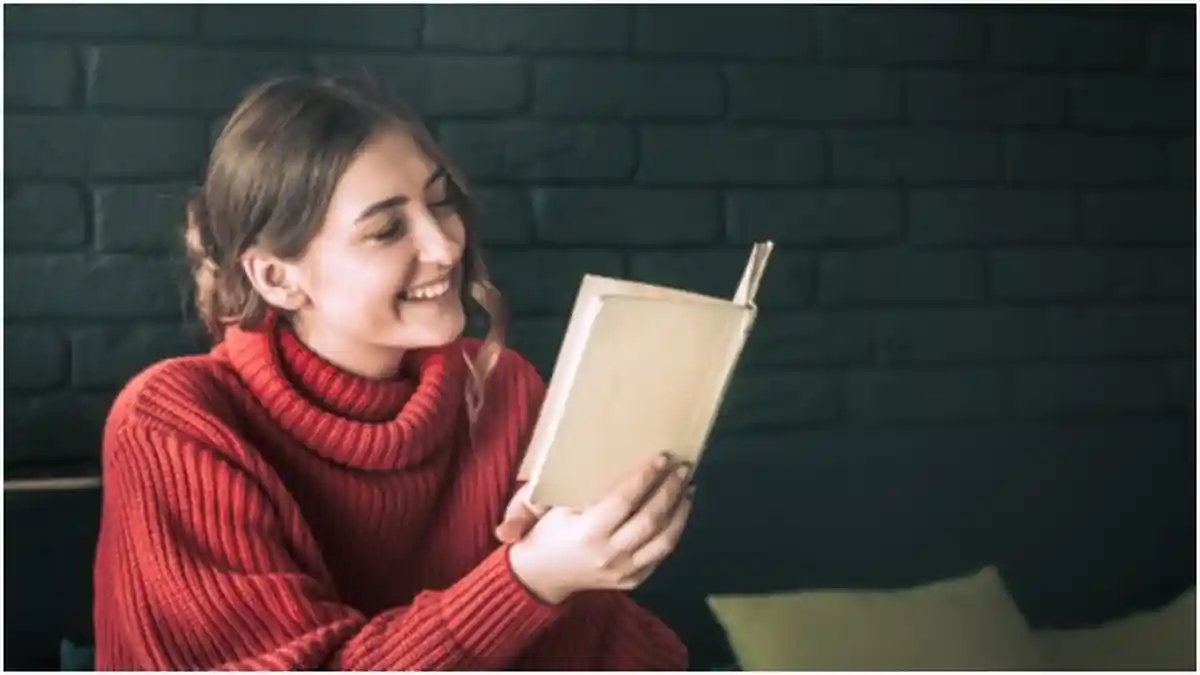 5 Zodiak yang Hobi Baca Buku: Gemini Jadi Berpikir Logis, Capricorn Ahli Debat