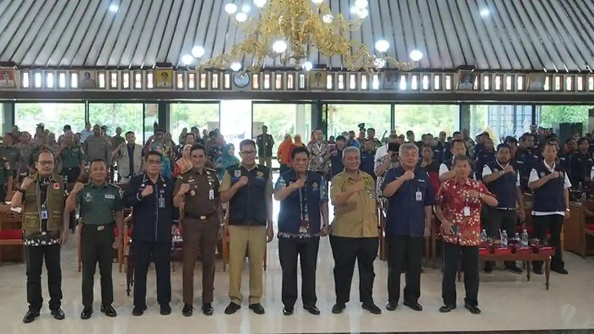 Kemendagri Apresiasi Bupati Klaten Sri Mulyani, Beri Penghargaan Usai 26 Kecamatan Deklarasi Kencana