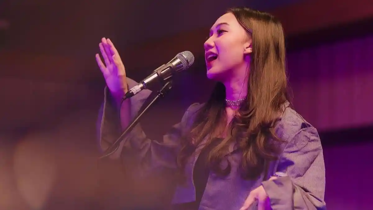Raissa Ramadhani Usung Tema Komik dalam Video Musik Berpisah Lebih Indah
