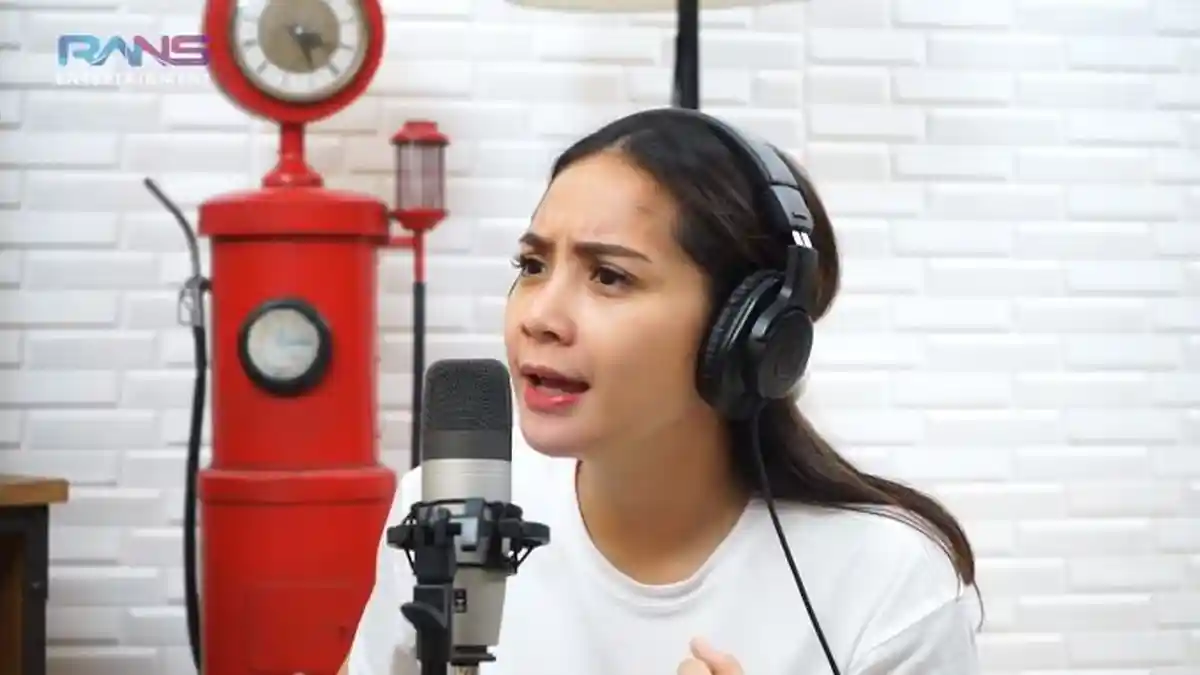 Nagita Slavina Ungkap 3 Sifat Suami yang Mengesalkan, Raffi Ahmad: Kamu yang Suka Lebay