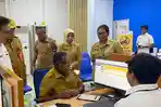 Beri Contoh bagi Warga, Gubernur Papua Barat Daya Datangi Kantor Pajak Laporkan SPT