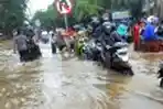 Banjir Pasar Cipulir Jalan Raya Ciledug