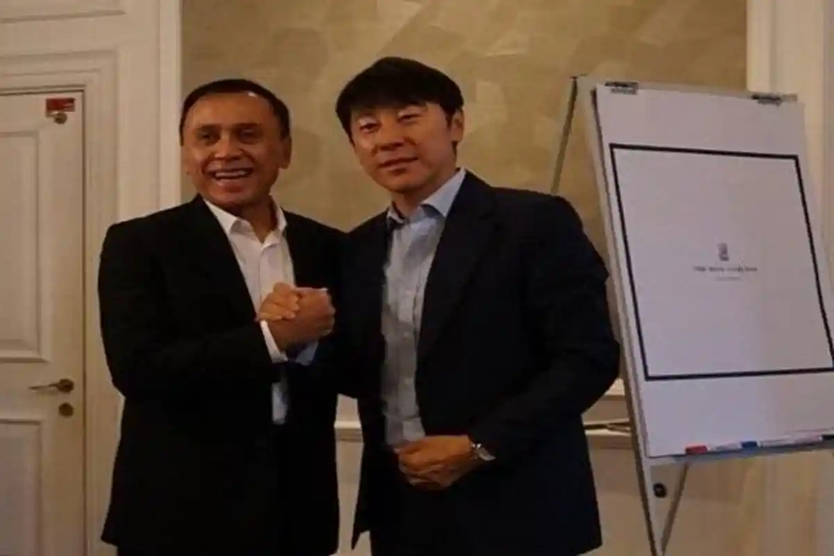 Situasi Memanas, Ketum PSSI Pastikan Tidak Akan Pecat Shin Tae-yong Sebagai Pelatih Timnas Indonesia