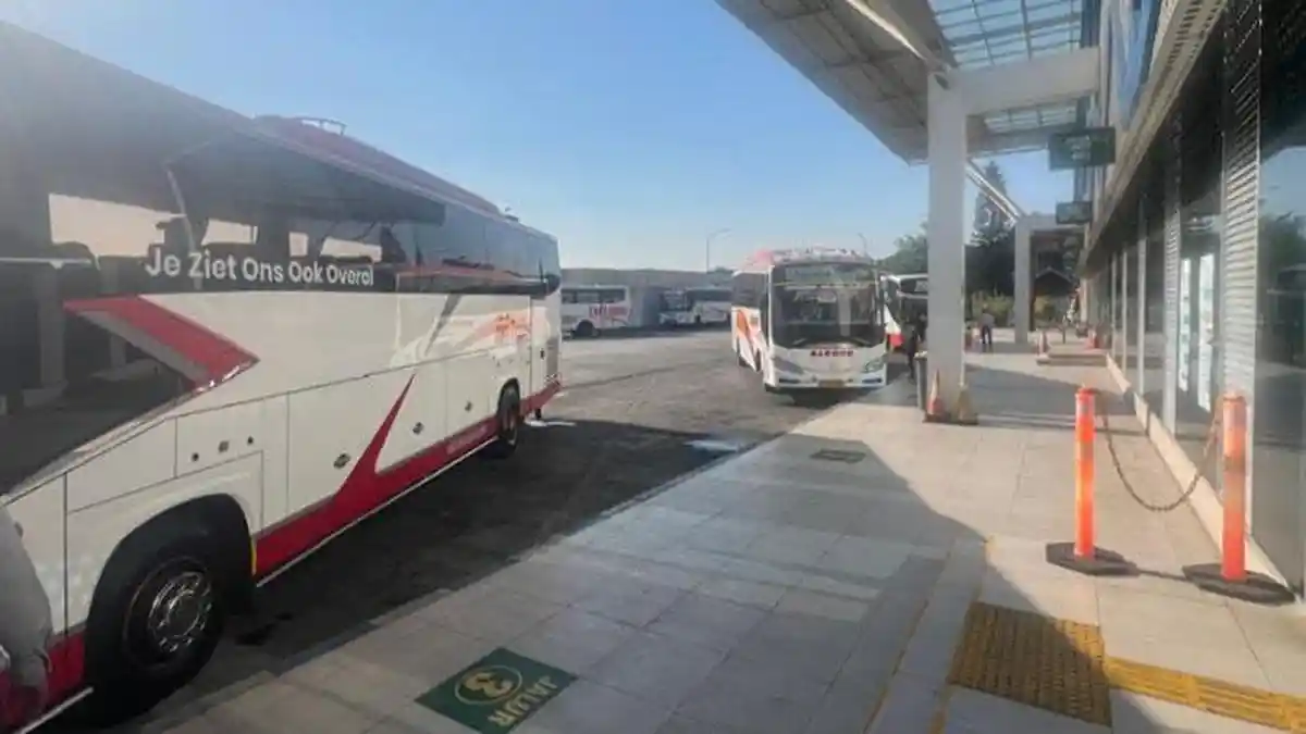 Tarif Bus AKDP di Terminal Patria Blitar Belum Ada Kenaikan, Operator Kurangi Armada Imbas Sepi