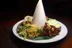 tumpeng-mini-spesial-cafe-resto-blue-atlantic-internasional-banjarmasin_20170318_204256.jpg