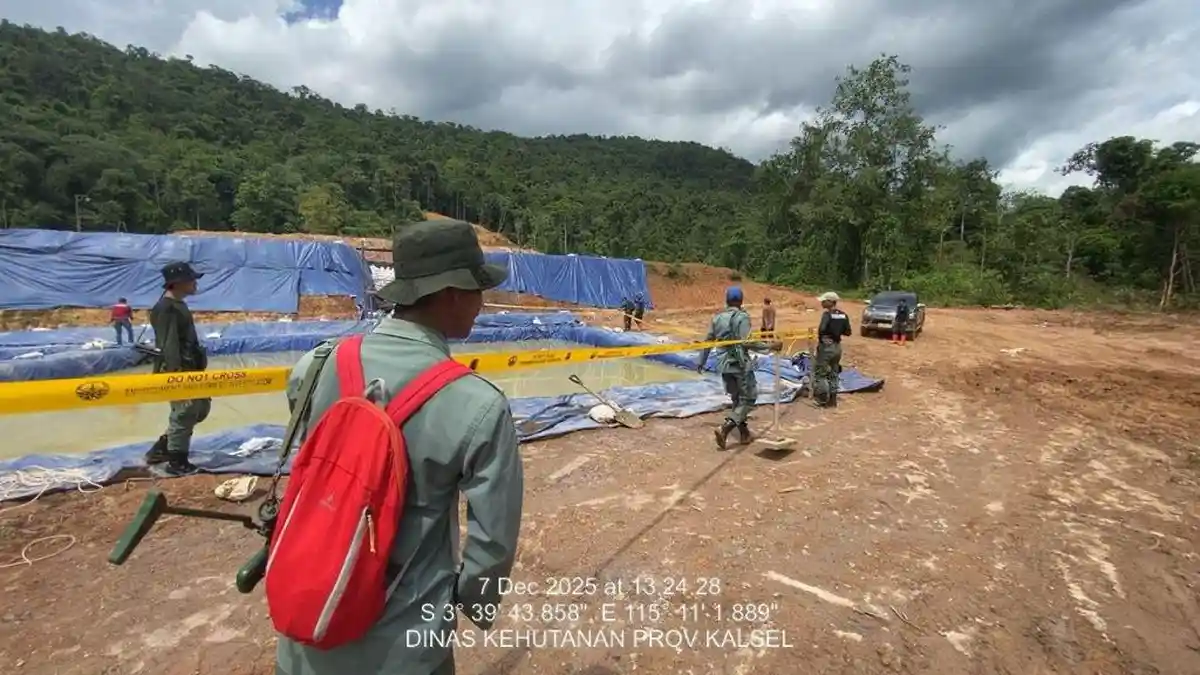 Penambang Emas Tinggalkan Dua Ekskavator, Rambah Hutan Kintap dan Bajuin Tanahlaut