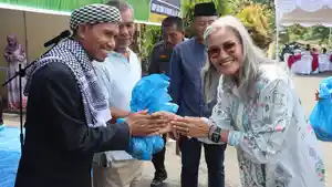 tujuh-ekor-sapi-dan-satu-ekor-kambing-yang-dagingnya-dibagikan.jpg