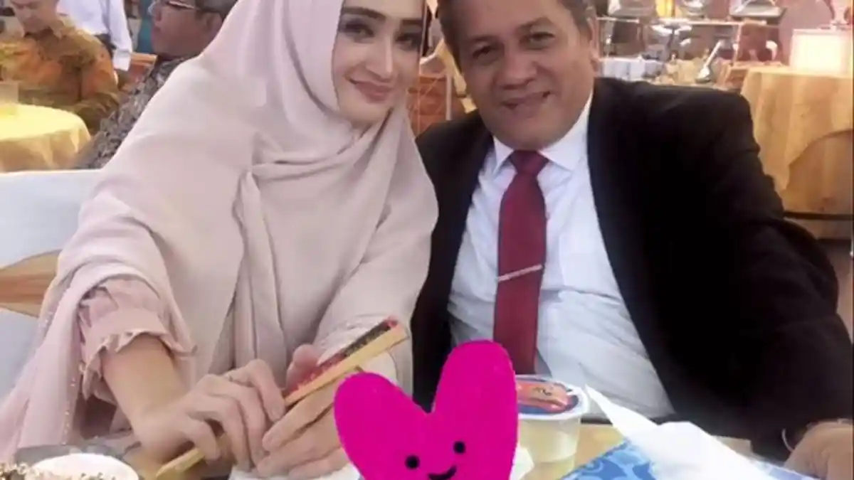 Balada Kisah Cinta Gusti Randa dengan Nia Paramita, Sempat Hebohkan Publik, Kini Sangat Mesra