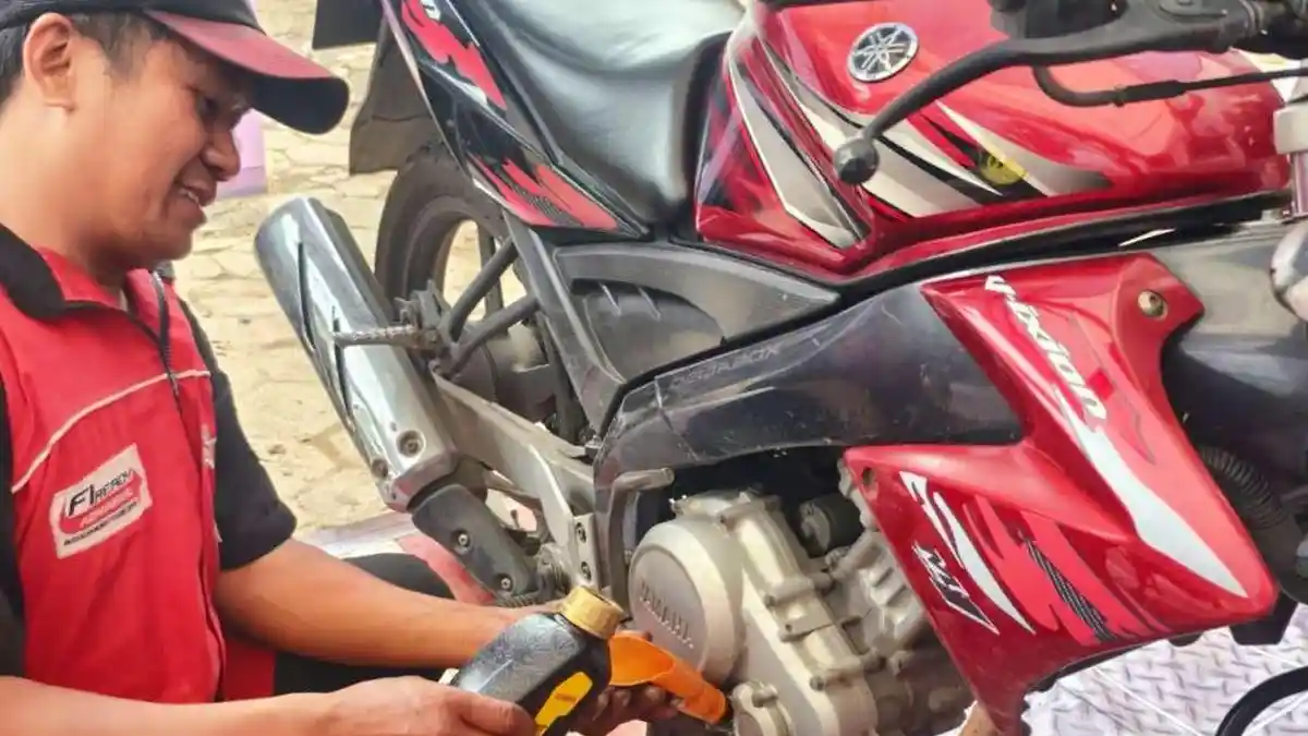 Banyak Motor Mogok, Korban Banjir Bersyukur Ada Layanan Servis Gratis
