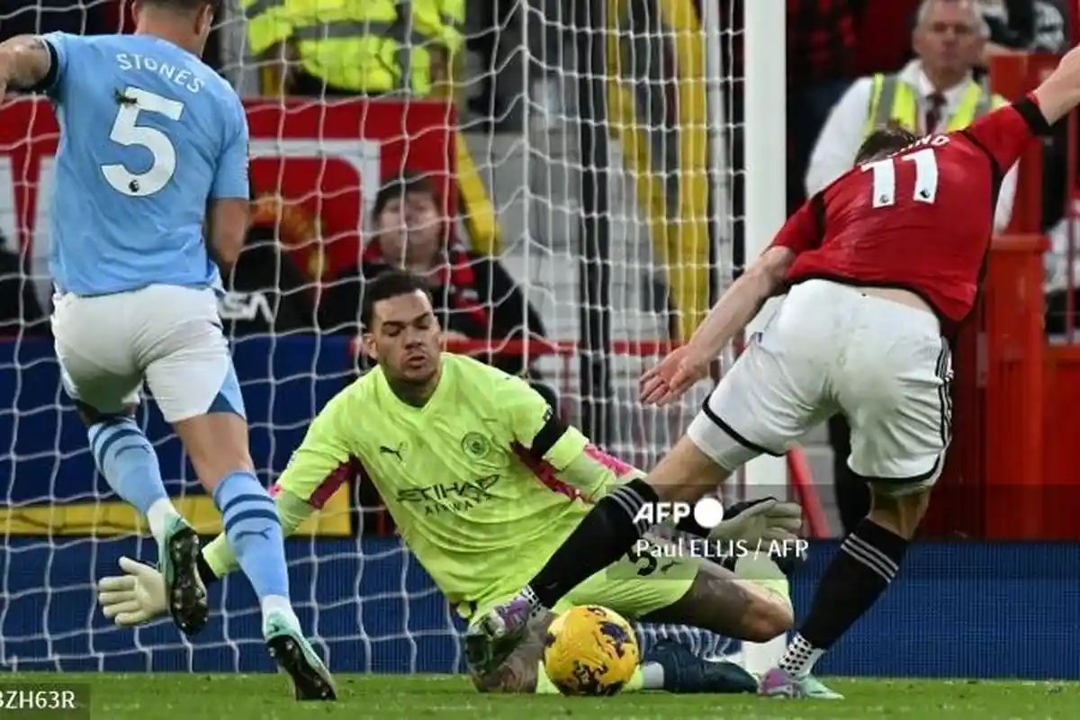 Sorotan Manchester City vs MU - Guardiola Merengek, Amorim Cicipi Derbi Cap Abal-abal