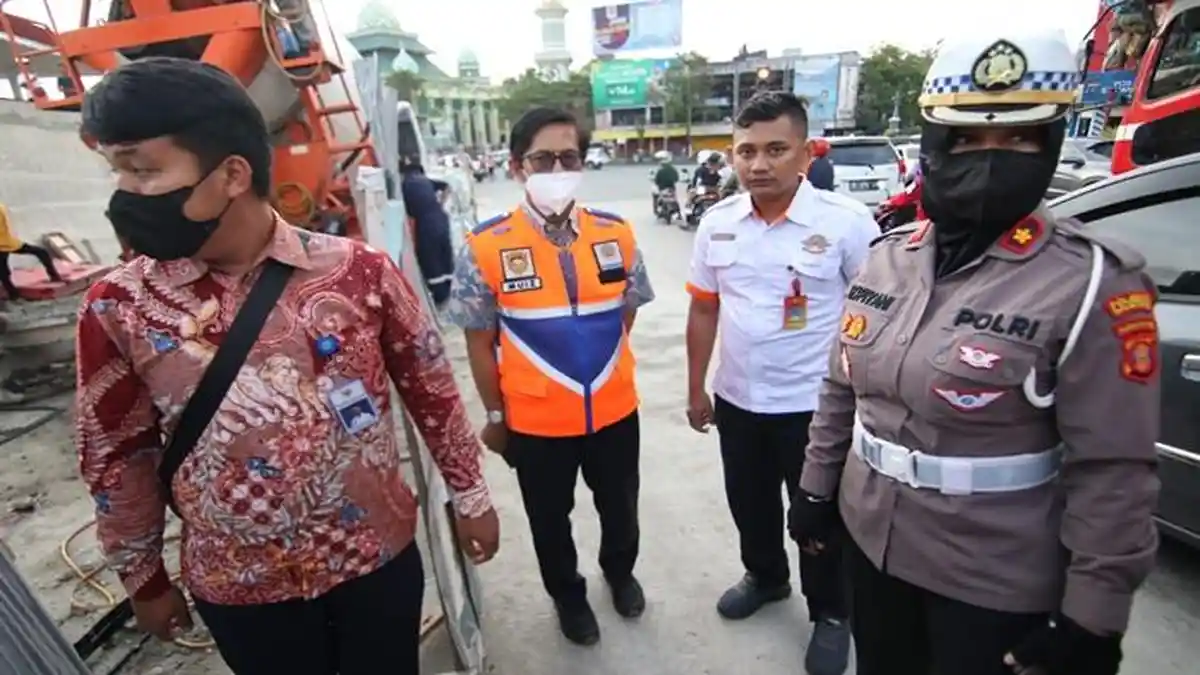 Kronologi Awal Kecelakaan di Simpang Rapak Balikpapan, Bermula Truk Molen Senggol Angkot