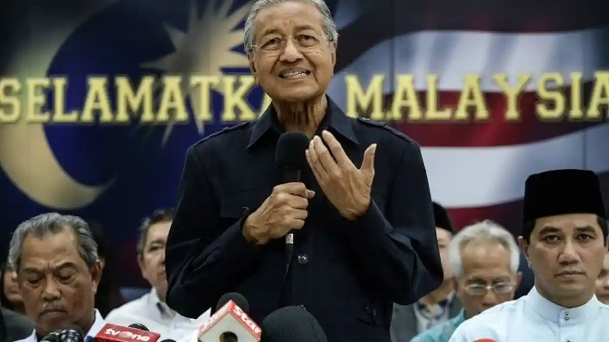 Mahathir Mohamad Tunggu Realisasi Klaim Anwar Ibrahim Soal Dukungan Parlemen