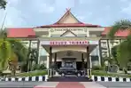 Gedung-Polda-Kepri-2-anak-mendapat-pendampingan-oleh-Subdit-PPA-yang-terpapar-jaringan-terorisme.jpg