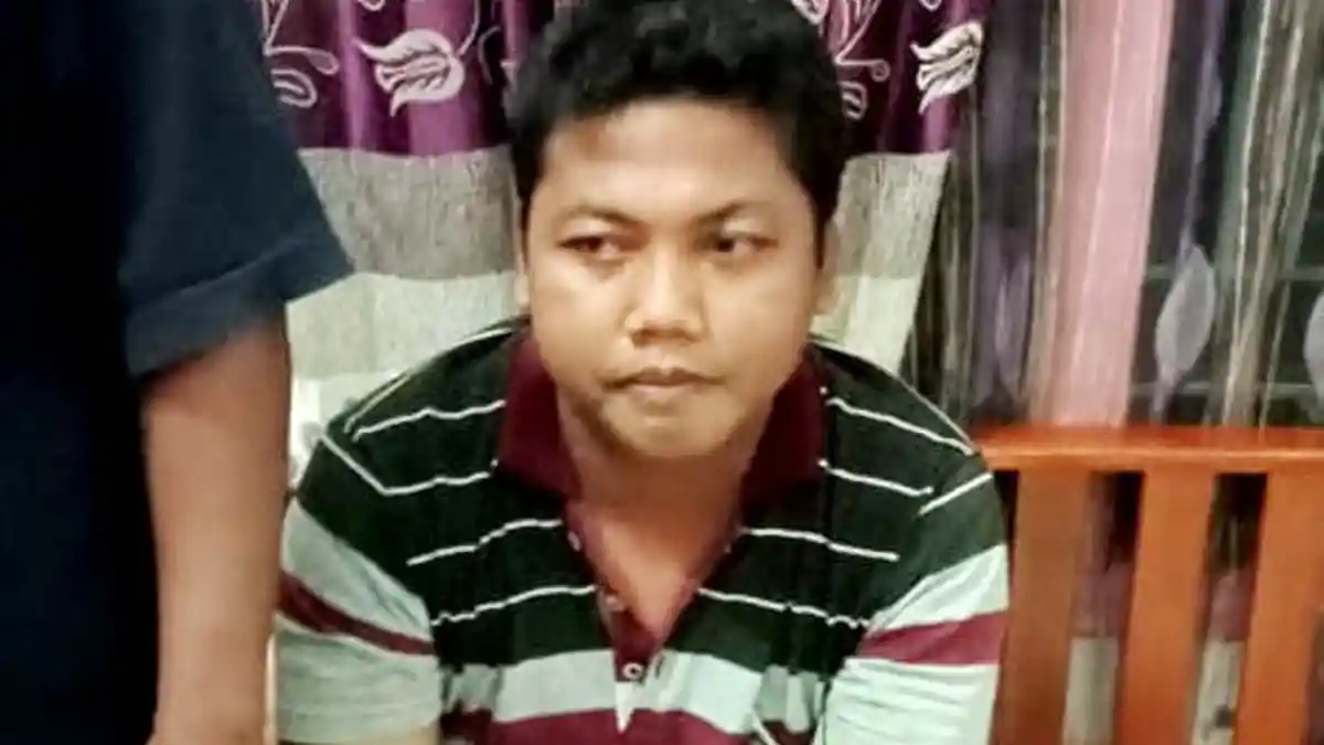 GURU NGAJI Ngaku Diajak Berhubungan Intim Siswinya, Warga Gelandang Pelaku ke Polresta Deliserdang