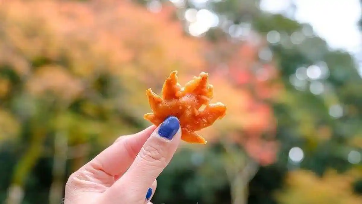Tempura Momiji, Camilan Khas Osaka yang Tak Boleh Dilewatkan saat Liburan ke Jepang