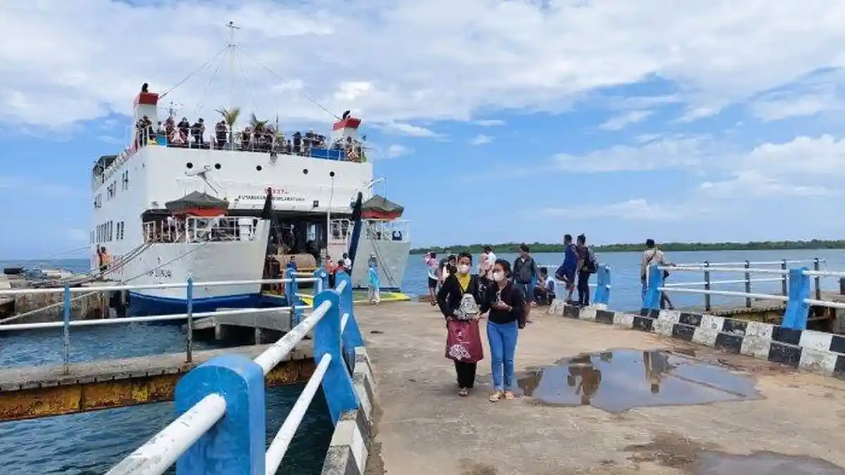 Kunjungan ke Karimunjawa Meledak, Banyak Wisatawan Tak Kebagian Tiket Penyebrangan