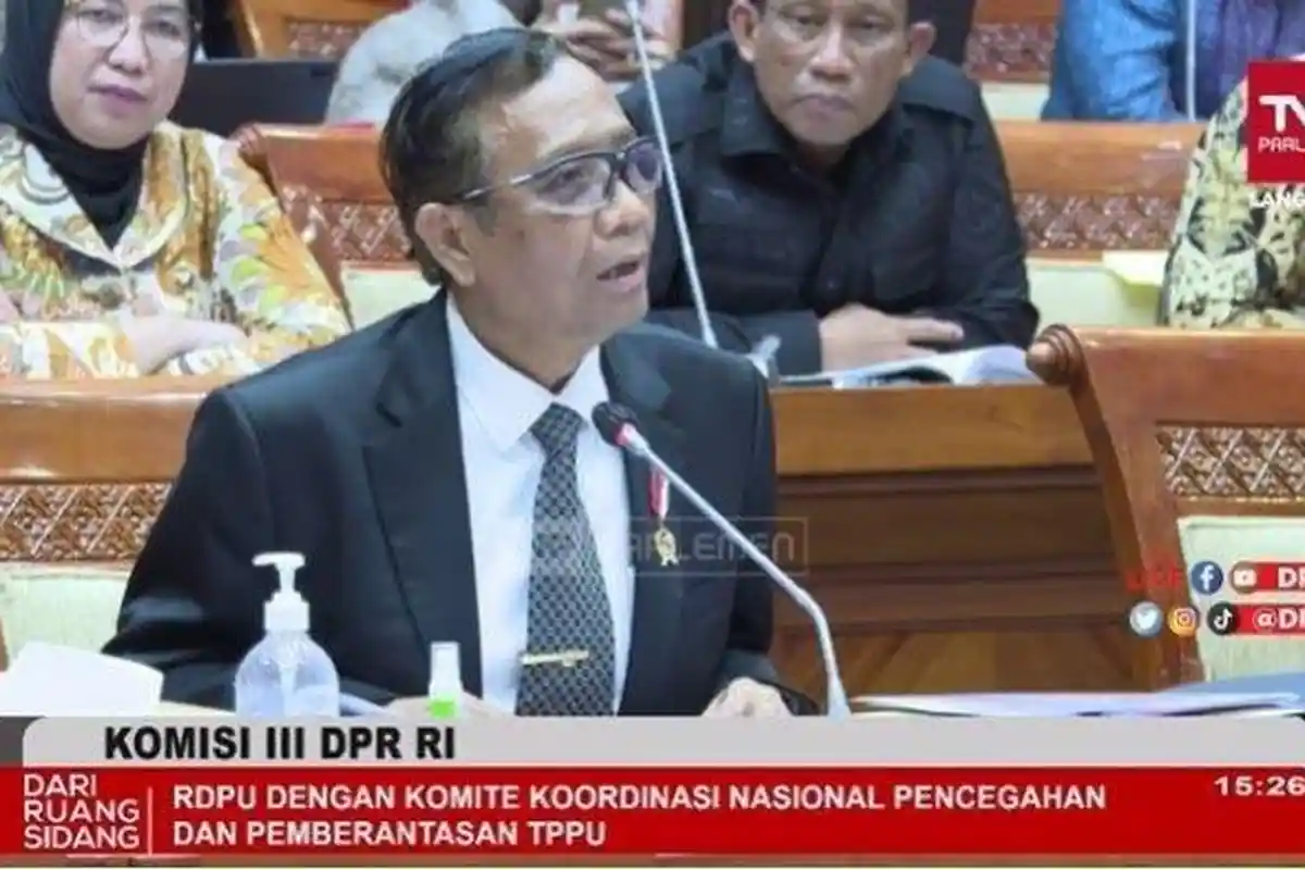 MAHFUD MD Bongkar Dugaan Pencucian Uang di Bea Cukai, Modus Impor Emas Batangan Senilai Rp189 T