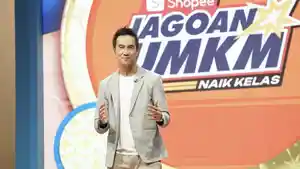 FINALIS-JAGOAN-UMKM-Para-finalis-Shopee-Jagoan-UMKM-Naik-Kelas-tampil-di-panggung.jpg