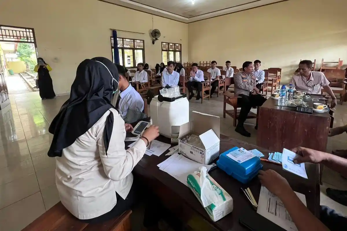 Polres Metro Polda Lampung Imbau Warga Ikut Vaksinasi Covid-19