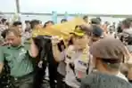 Evakuasi Korban Tabrakan Speedboat Paspampres di Palangkaraya