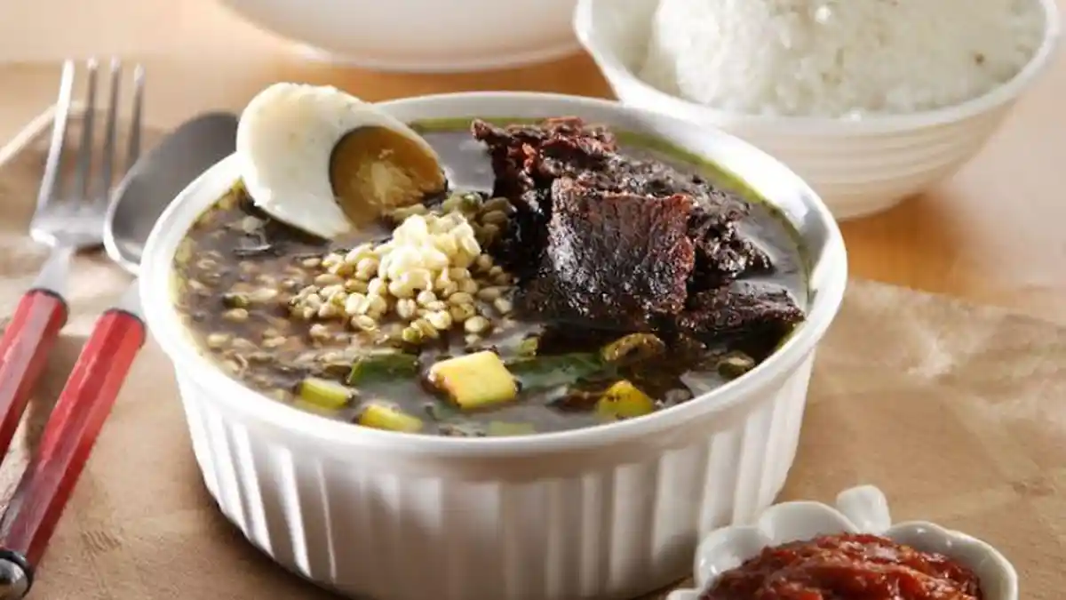 Inilah Cara Mudah Membuat Rawon Daging, Khas Surabaya, Jawa Timur, Kuncinya Pakai Kluwek Berkualitas