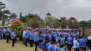 ASN-merokok-saat-upacara-17-agustus.jpg