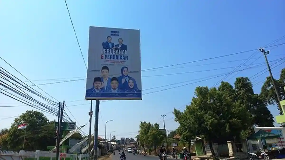 Buntut Nasdem Pinang Cak Imin Jadi Cawapres, Kader Demokrat di Jepara Copot Baliho Anies-AHY