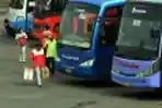 Arus Mudik di Terminal Lebak Bulus