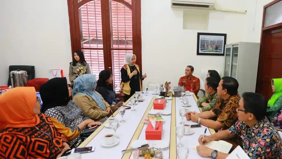 Pj Ketua Dekranasda Makassar Paparkan Produk Unggulannya di Semarang