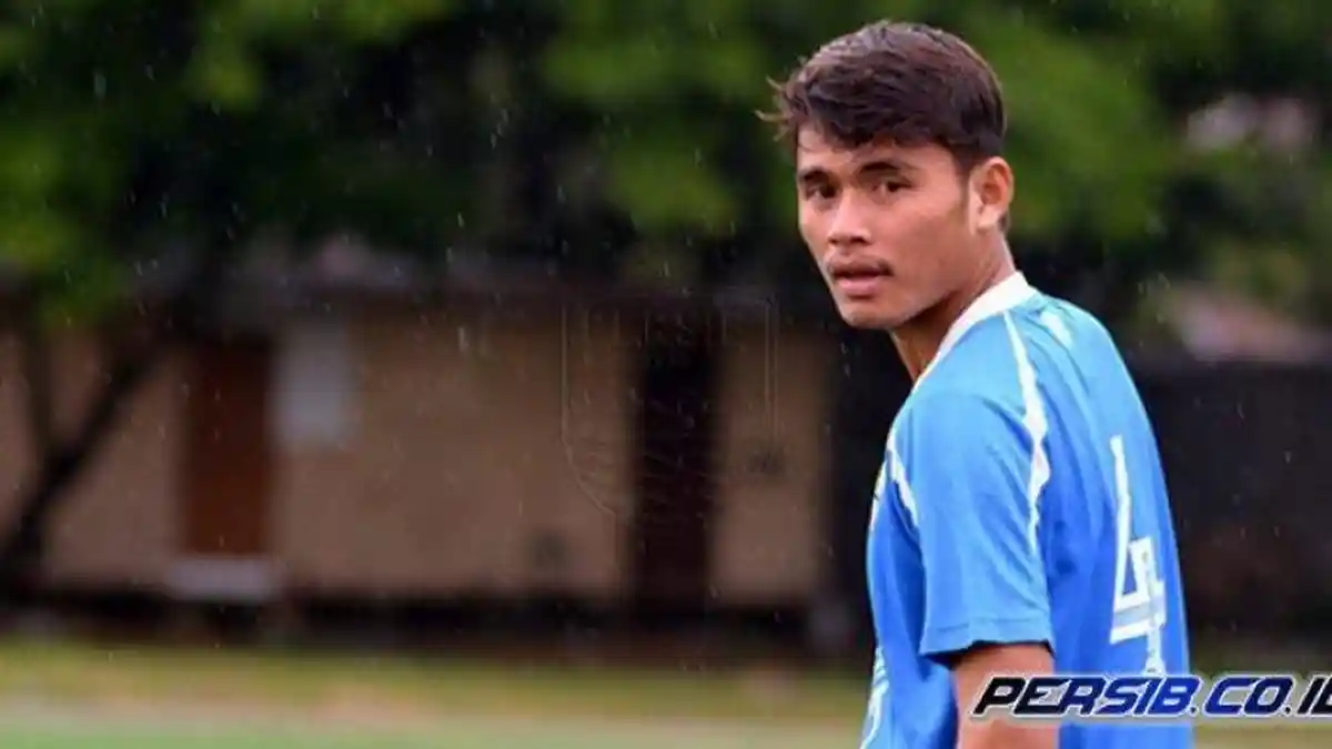 Mengenal Puja Abdillah, Pemain Persib Bandung Pernah Operasi Tumor Otak, Kini Dipecat Robert Dkk